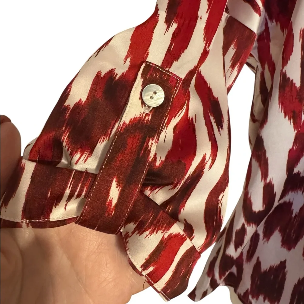 Chico's Bold Print 3/4 Sleeve Blouse  SIZE: SMALL    #2 - Picture 3 of 7